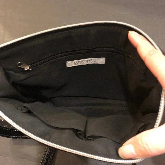 Kenneth Cole Reaction Faux Leather Mini Crossbody Purse Color Shaded - Picture 3 of 10